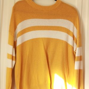 Long sleeve knit sweater
